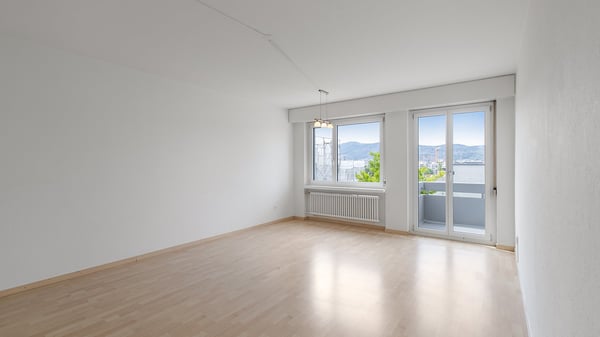 Helle 5.5-Zimmer-Wohnung mit Südwest-Balkon und Blick ins Grüne 2