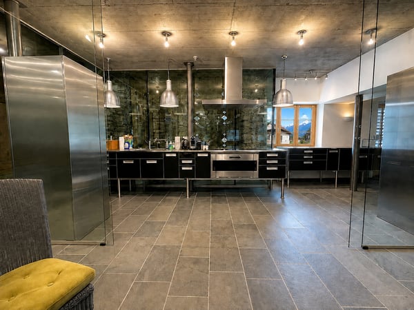 Historisches Juwel trifft Moderne: Luxuriöses Engadinerhaus in Scuol 8