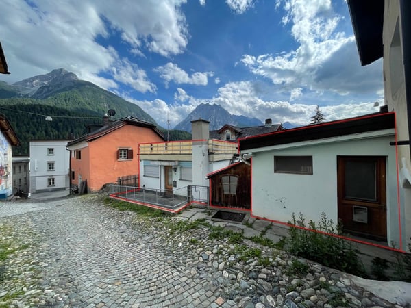 Renovierungsobjekte mit Terrasse im malerischen Scuol 2