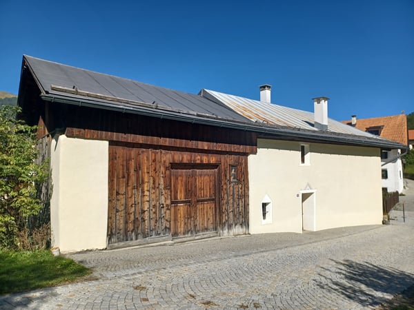 Ein Stück Engadiner Geschichte - historisches Wohnhaus mit Stallgebäud 10