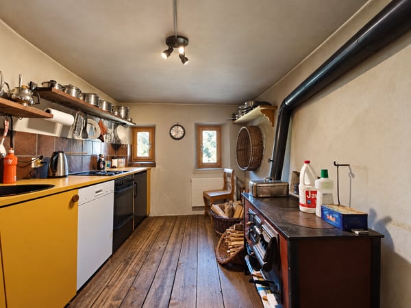 Ein Stück Engadiner Geschichte - historisches Wohnhaus mit Stallgebäud 3