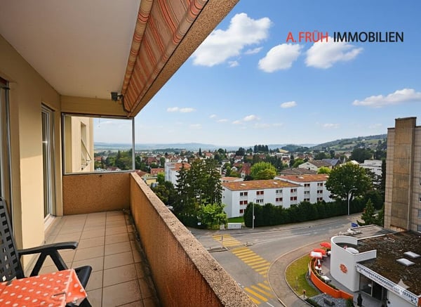 Attikawohnung mit Traum-Aussicht und Ausbaupotenzial in Grenchen 1