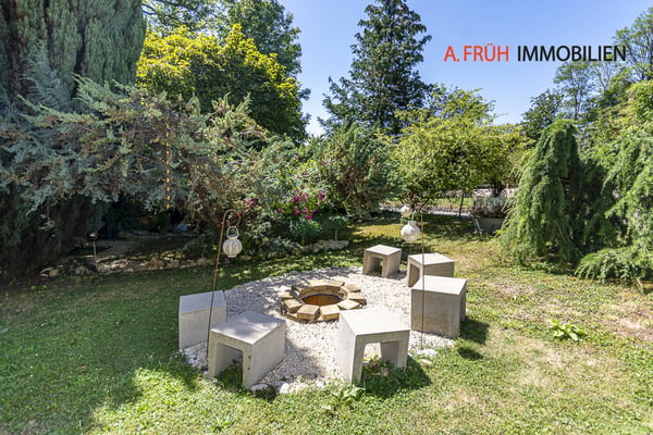 Historische Maisonette mit idyllischem Garten und Charme 2