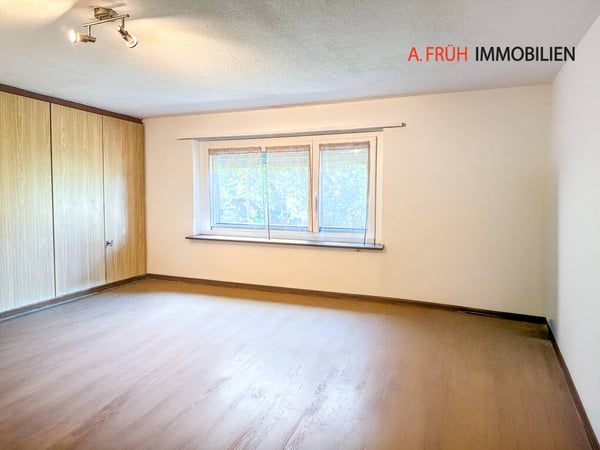 Charmantes Zuhause: Freistehendes Einfamilienhaus an naturnaher Lage. 11
