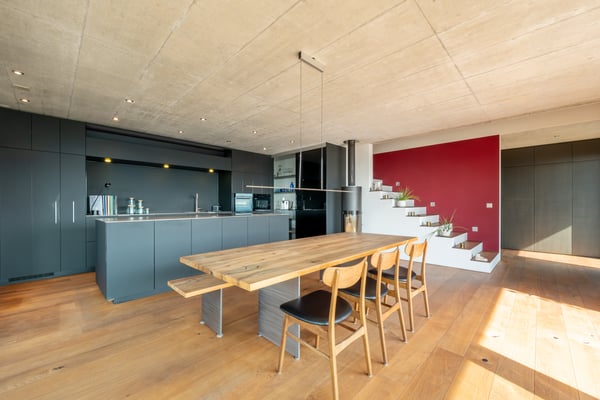 Modernes Design-Haus mit Loft-Pavillon und Pool 2