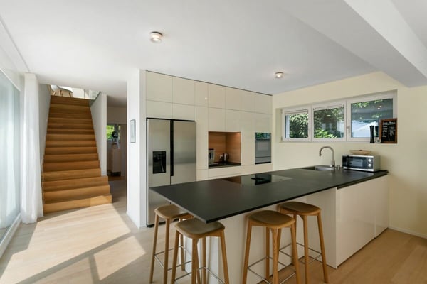 Stilvolle Familienoase in Rotmonten - Exklusives Wohnen mit Garten, Pool und Heimkino 3