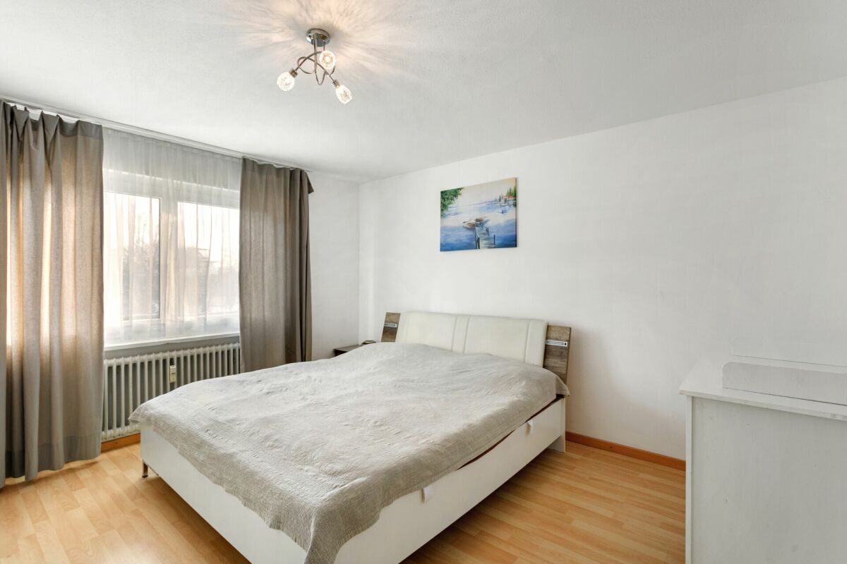 Appartamento di 4 locali con balcone & parcheggio esterno a Salmsach