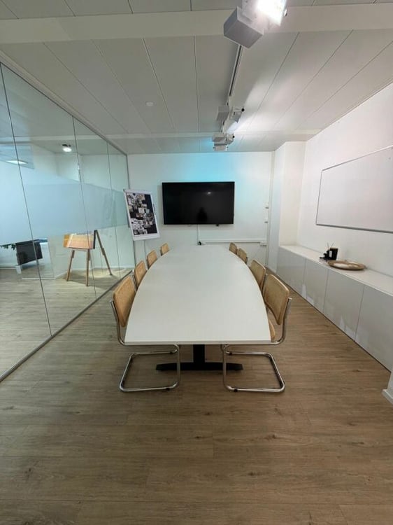 Helles Büro an zentraler Lage in St.Gallen mit attraktiver Schaufensterfront 4