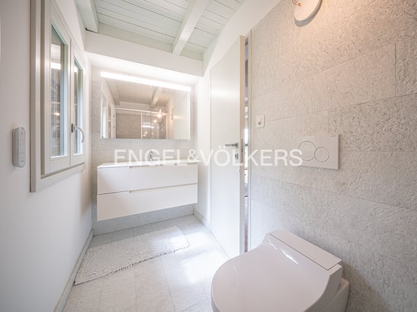 Neubau-Chalet mit Wellnesskomfort 8