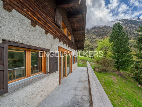 Neubau-Chalet mit Wellnesskomfort 13