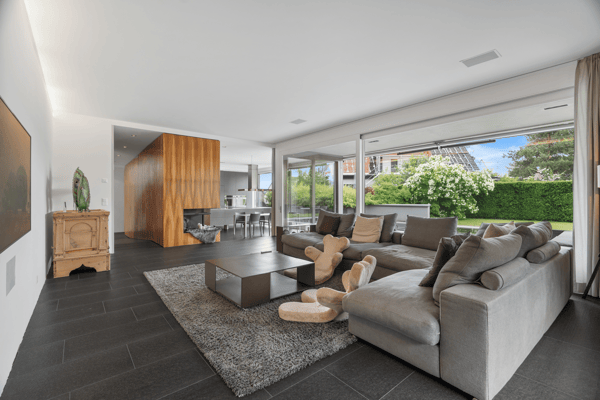 Exklusives 7.5-Zimmer-Einfamilienhaus mit Pool in Hirzel 4