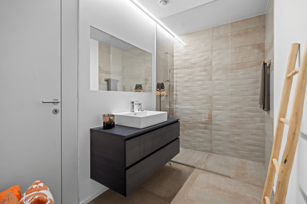 Stilvolle 4-Zimmer-Wohnung mit Seesicht Oberdorfstrasse 3, 8810 Horgen 9