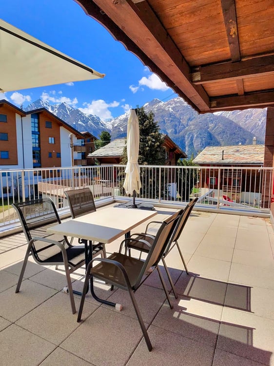 Chalet-Wohnung im 2. OG nahe der Bergbahn 9
