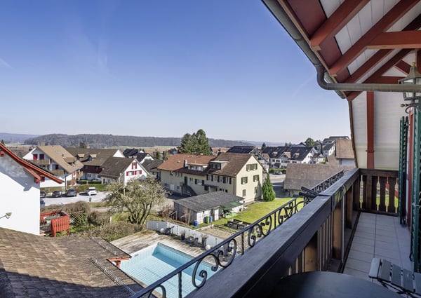 11-Zimmer-Haus mit 7 Bäder & Pool 6