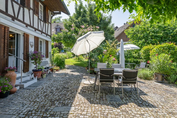Historisches Riegelhaus mit Gartenparadies 1
