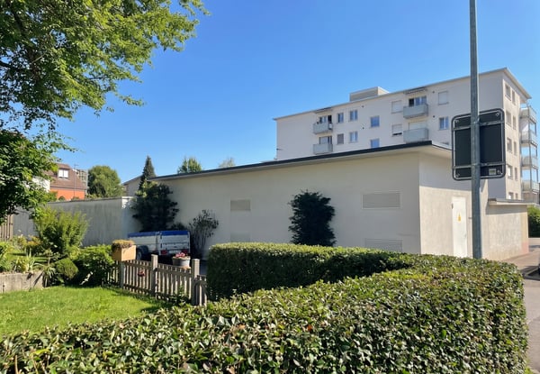 Sonniges Grundstück mit Potential in Rüti 3