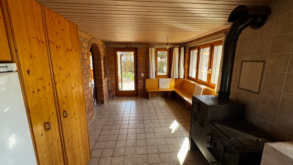 Freistehendes Einfamilienhaus mit grossem Garten 6