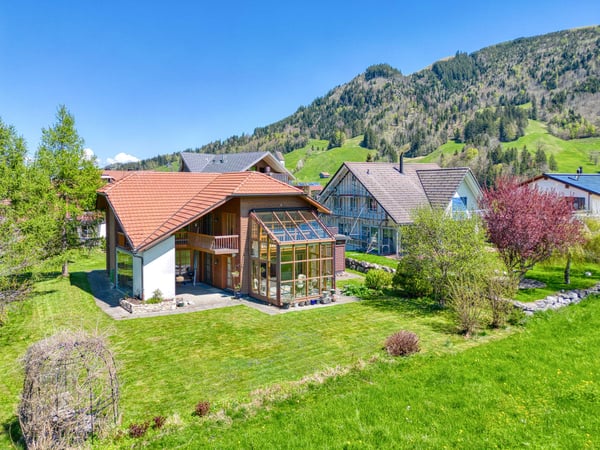 Naturverbundenes Einfamilienhaus am Rand der Natur 3