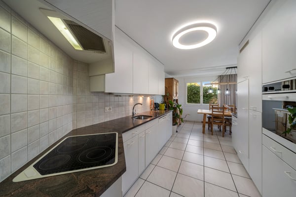 Möblierte Terrassenwohnung zur Miete im Steuerparadies 2