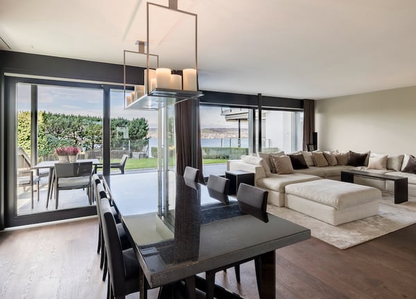 Modernisierte Wohnung mit traumhafter Seesicht 4