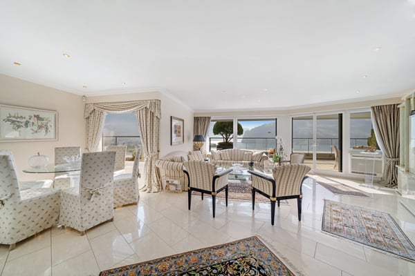 Exklusive Attikawohnung mit atemberaubendem Panorama 2