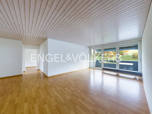Attraktive 5.5-Zimmer-Wohnung im Dachgeschoss 1
