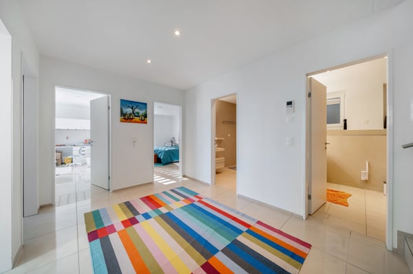 Modernes Einfamilienhaus mit Panorama-Seesicht 5