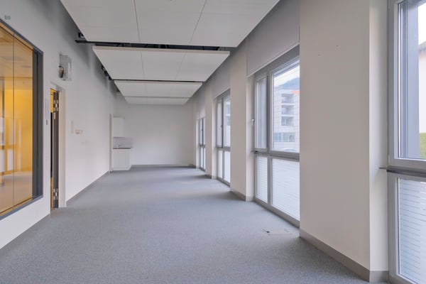 350 m2 Praxis / Shop / Büro / Gewerbe / KITA im Zentrum von Malters LU 2
