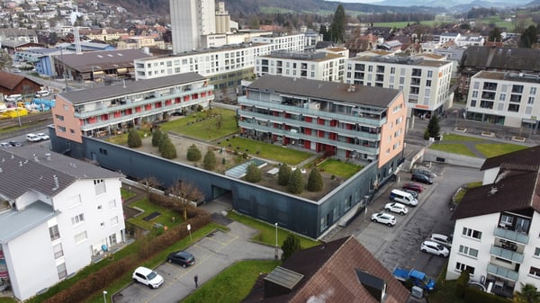 350 m2 Praxis / Shop / Büro / Gewerbe / KITA im Zentrum von Malters LU 10