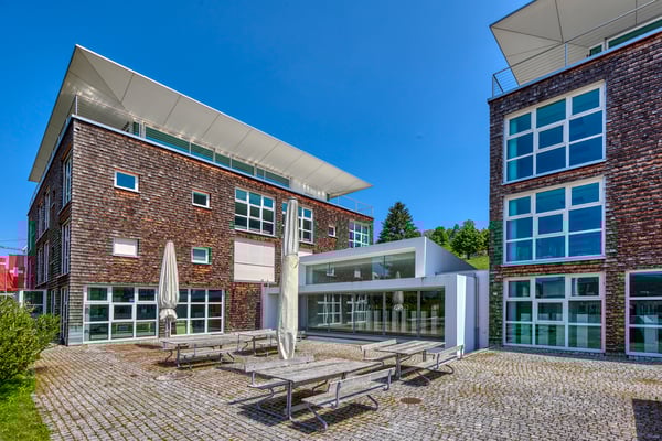 Attraktive Büros plus Option bis 5'600 m² Gewerbe / Lager 2