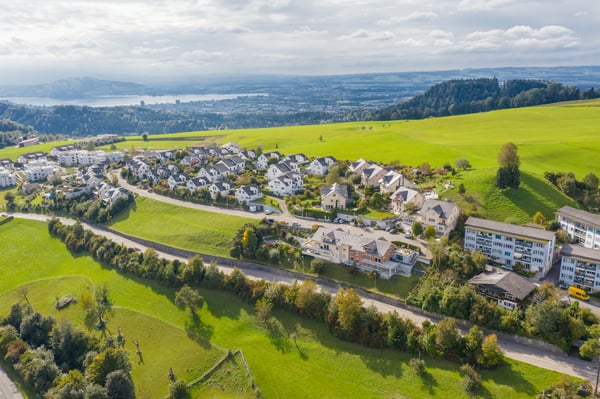 Wohn- und Geschäftshaus mit grossem Entwicklungspotenzial im Kanton Zu 3