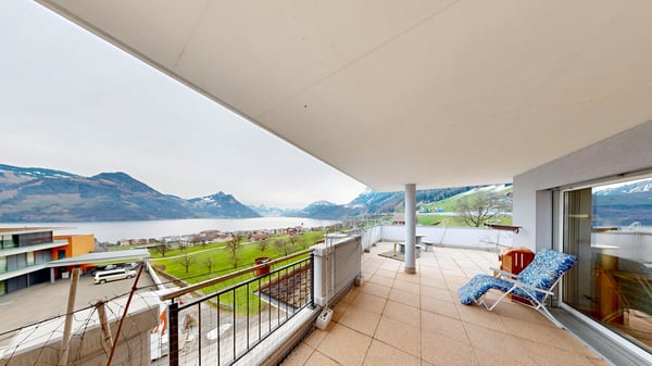 Wohn- und Geschäftshaus am Vierwaldstättersee 7