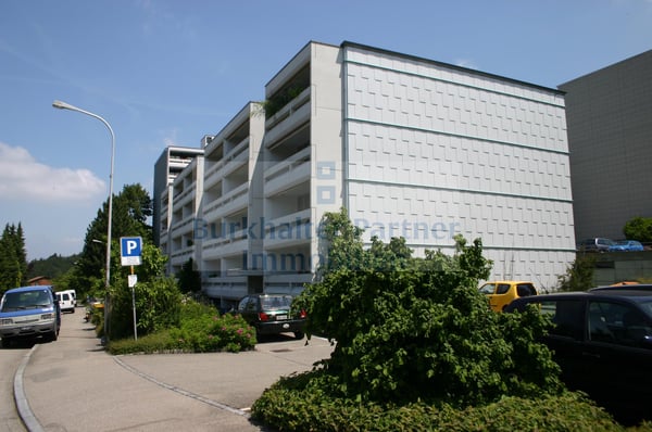 Suchen Sie einen Einstellhallenplatz oder Aussenparkplatz in Schliern? 14