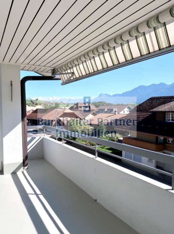 4.5-Zimmerwohnung mit Blick auf die Alpenkette! 10