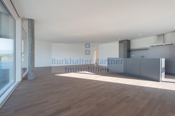 Ihr neues Zuhause mit echter Lebensqualität - geniessen Sie Loggia und Terrasse 2