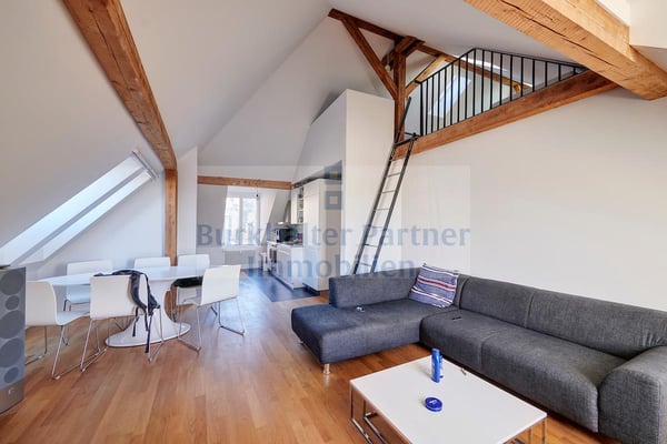 Wunderschöne Dachwohnung mit Galerie in der vorderen Länggasse! 3