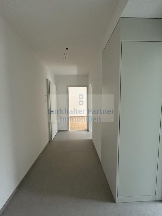 Frisch gesamtsanierte, helle Wohnung mit modernem Wohnkomfort 3