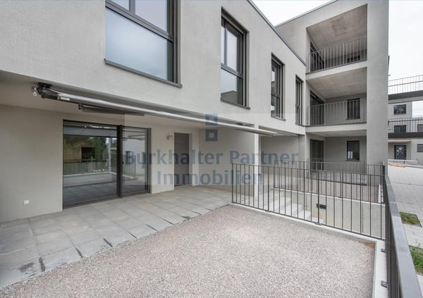 Loggia mit privater Rasenfläche 10