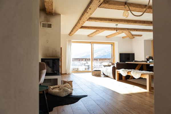 1.5 Zimmer Dach-Maisonettewohnung mit Panoramaaussicht 2