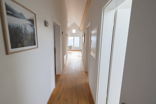 Sehr schöne 3.5-Zimmer-Dachwohnung mit toller Aussicht in Jenins 7
