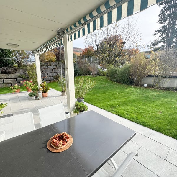 Charmante 1.5-Zimmer Gartenwohnung mit grossem Aussenbereich 2