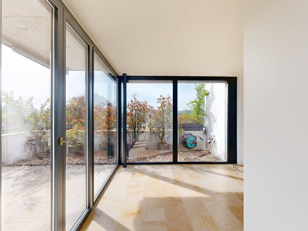 4.5-Zimmer-Terrassenwohnung mit atemberauender Weitsicht 9