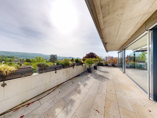 4.5-Zimmer-Terrassenwohnung mit atemberauender Weitsicht 1