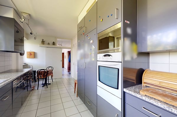 Exklusives 5.5-Zimmer Einfamilienhaus mit weitläufigem Aussenbereich 8
