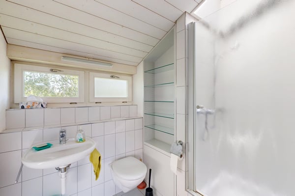 Exklusives 5.5-Zimmer Einfamilienhaus mit weitläufigem Aussenbereich 13