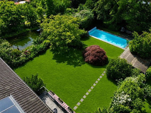 Exklusives 5.5-Zimmer Einfamilienhaus mit weitläufigem Aussenbereich 21
