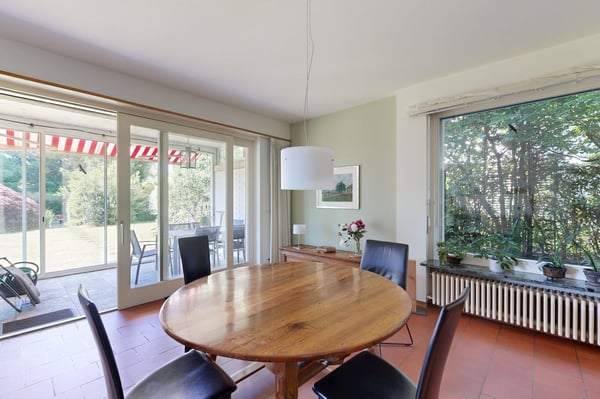 Exklusives 5.5-Zimmer Einfamilienhaus mit weitläufigem Aussenbereich 5