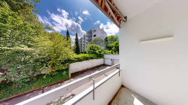 Helle 3.5-Zimmer-Wohnung mit Balkon in Binningen 8