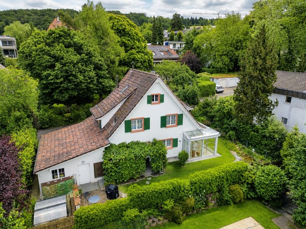 5.5- Zimmer Einfamilienhaus im Landhausstil an bester Lage in Aesch 16