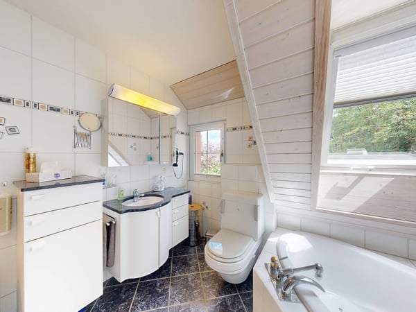 5.5- Zimmer Einfamilienhaus im Landhausstil an bester Lage in Aesch 14